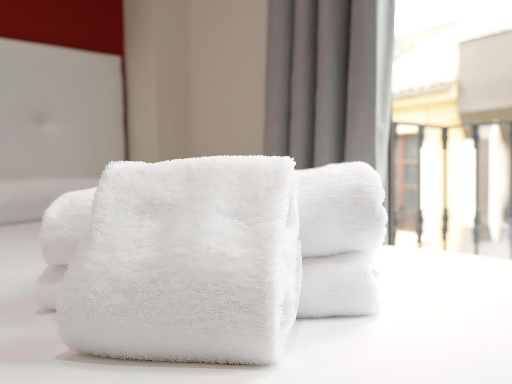 Apartamentos Comfort City Гранада Екстер'єр фото